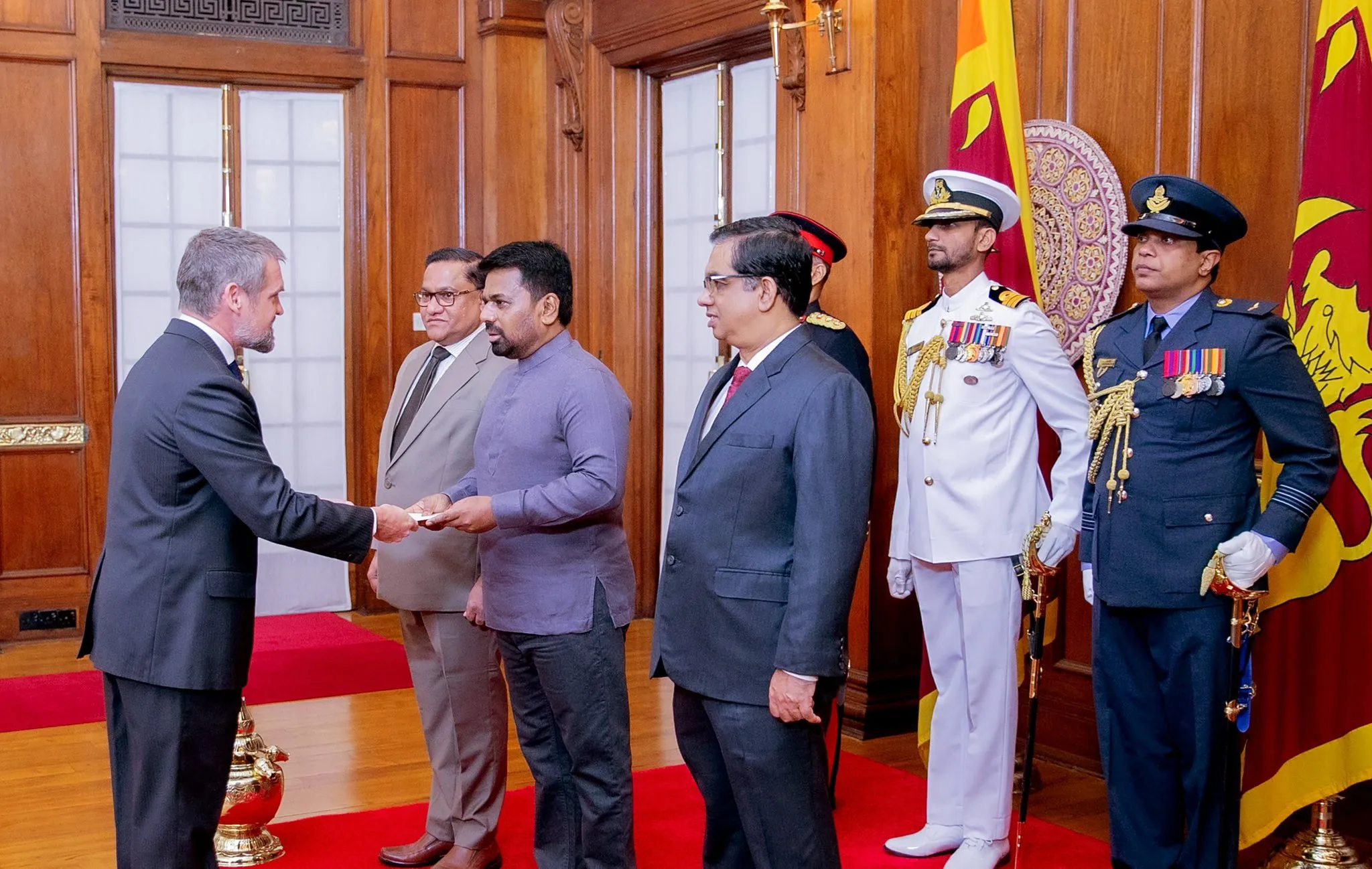 අලුතින් පැමිණි තානාපතිවරු සහ මහ කොමසාරිස්වරු ජනපති හමුවට 4 581857832 1421738495989042 8730545450325517440 n