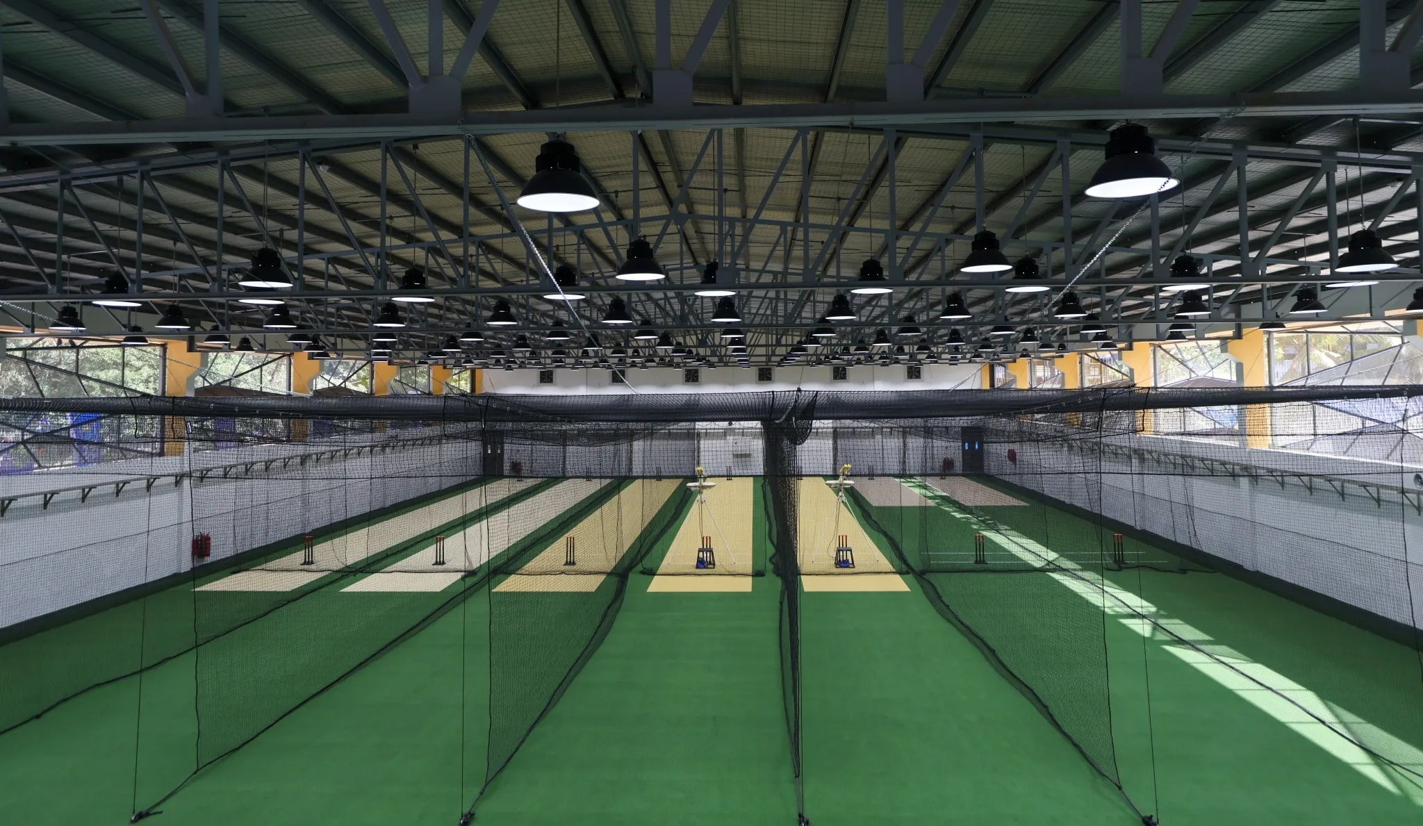 ශ්රී ලංකා ක්රිකට් ආයතනයට අති නවීන ගෘහස්ථ පුහුණු අංගනයක් (ඡායාරූප) 1 597789210 1493203858830541 7704786530545869297 n