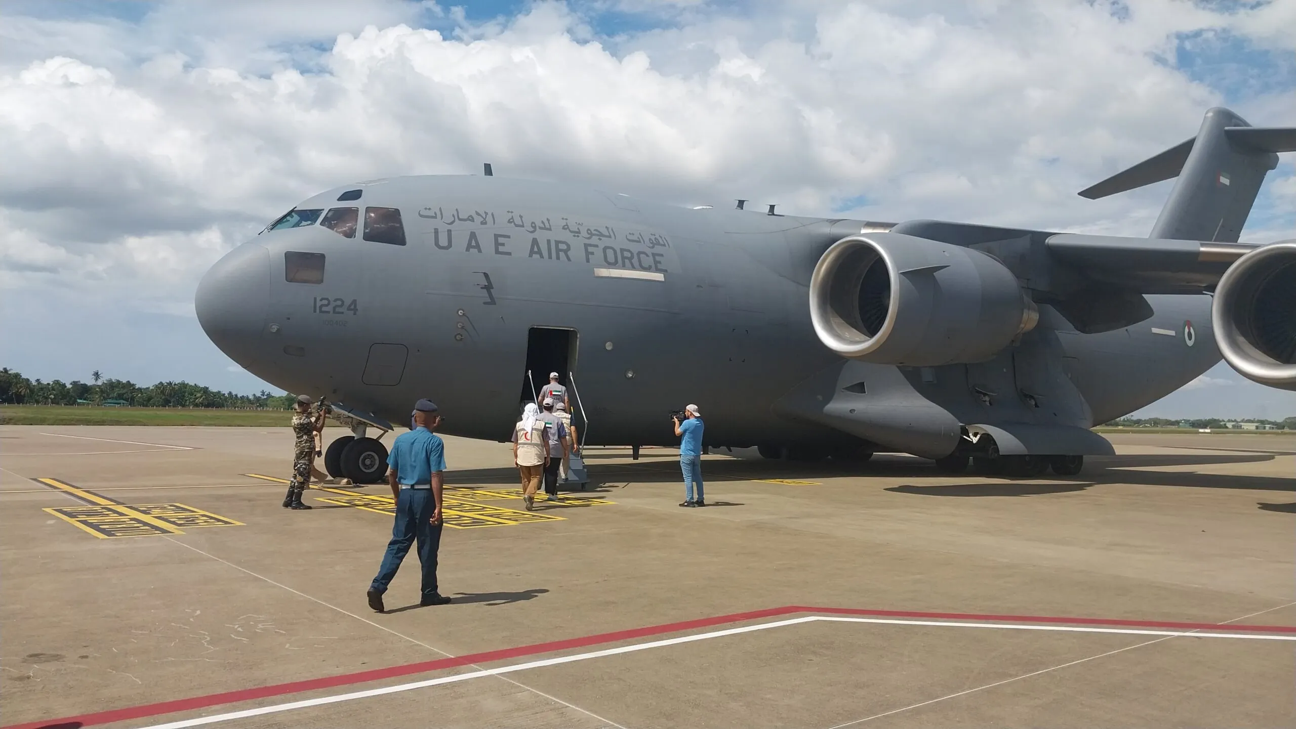 ආධාර රැගෙන ලොව විශාලතම භාණ්ඩ ප්රවාහන ගුවන් යානා දෙකක් කටුනායකට (ඡායාරූප) 1 IMG 20251209 WA0242 scaled