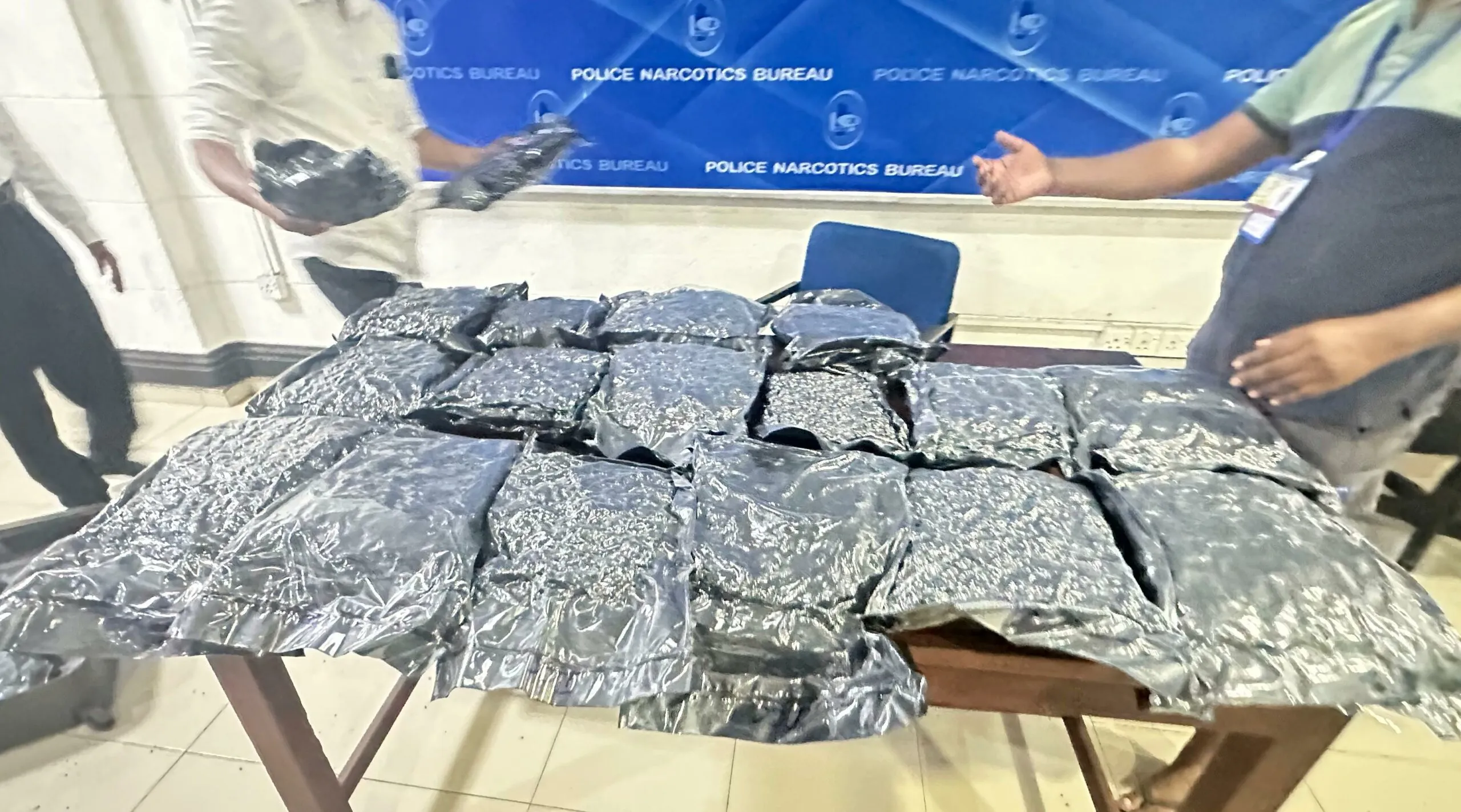 කෝටි 21ක මත්ද්රව්ය සමඟ ප්රධාන පෙළේ මත්ද්රව්ය ජාවාරම්කරුවෙක් අත්අඩංගුවට (ඡායාරූප) 5 IMG 20251214 WA0154 scaled