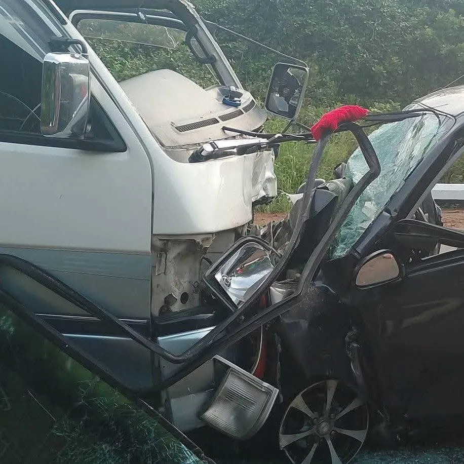 පුත්තලම - කොළඹ ප්රධාන මාර්ගයේ මාරක අනතුරක් - තිදෙනෙකුට දිවි අහිමිවෙයි (ඡායාරූප) 2 613737202 1213413280937157 2026303553675133735 n