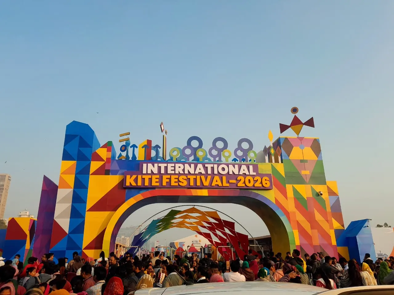 ජර්මානු චාන්ස්ලර්වරයා මෝදිගේ උපන් ගමට - 2026 සරුංගල් සැණකෙළියත් ඇරඹෙයි (ඡායාරූප) 7 WhatsApp Image 2026 01 12 at 10.57.22 AM 2