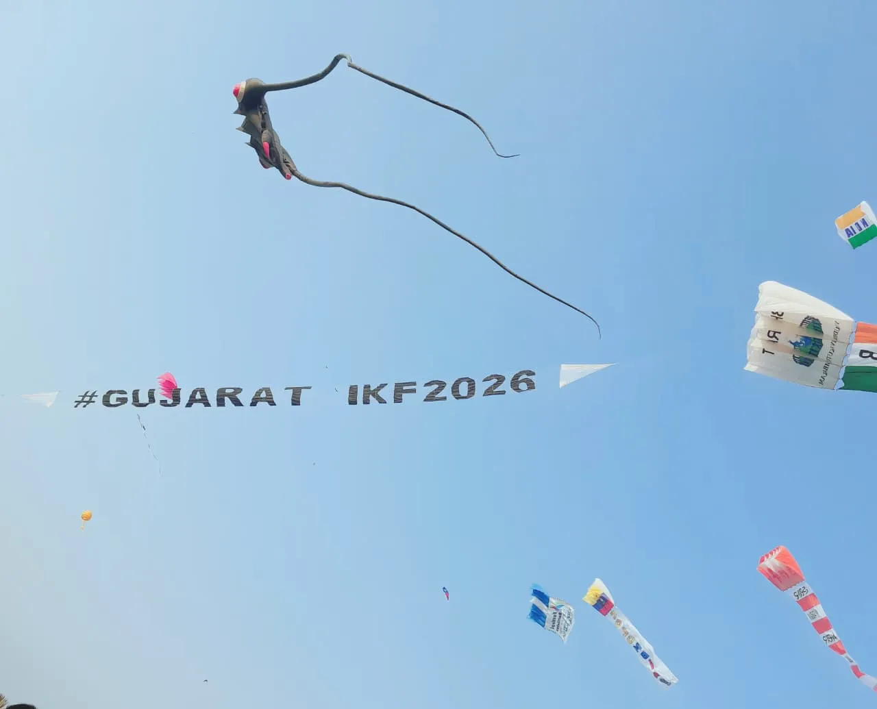 ජර්මානු චාන්ස්ලර්වරයා මෝදිගේ උපන් ගමට - 2026 සරුංගල් සැණකෙළියත් ඇරඹෙයි (ඡායාරූප) 9 WhatsApp Image 2026 01 12 at 10.57.22 AM