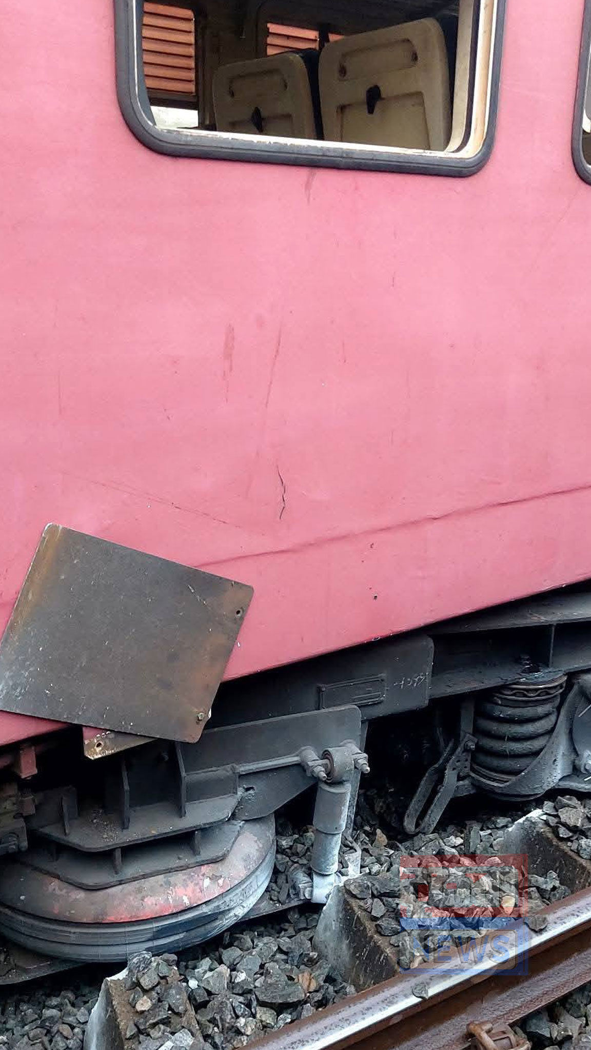 සාගරිකා පීලි පනී - දුම්රිය ගමනා ගමනයට බාධා (ඡායාරූප) 3 5