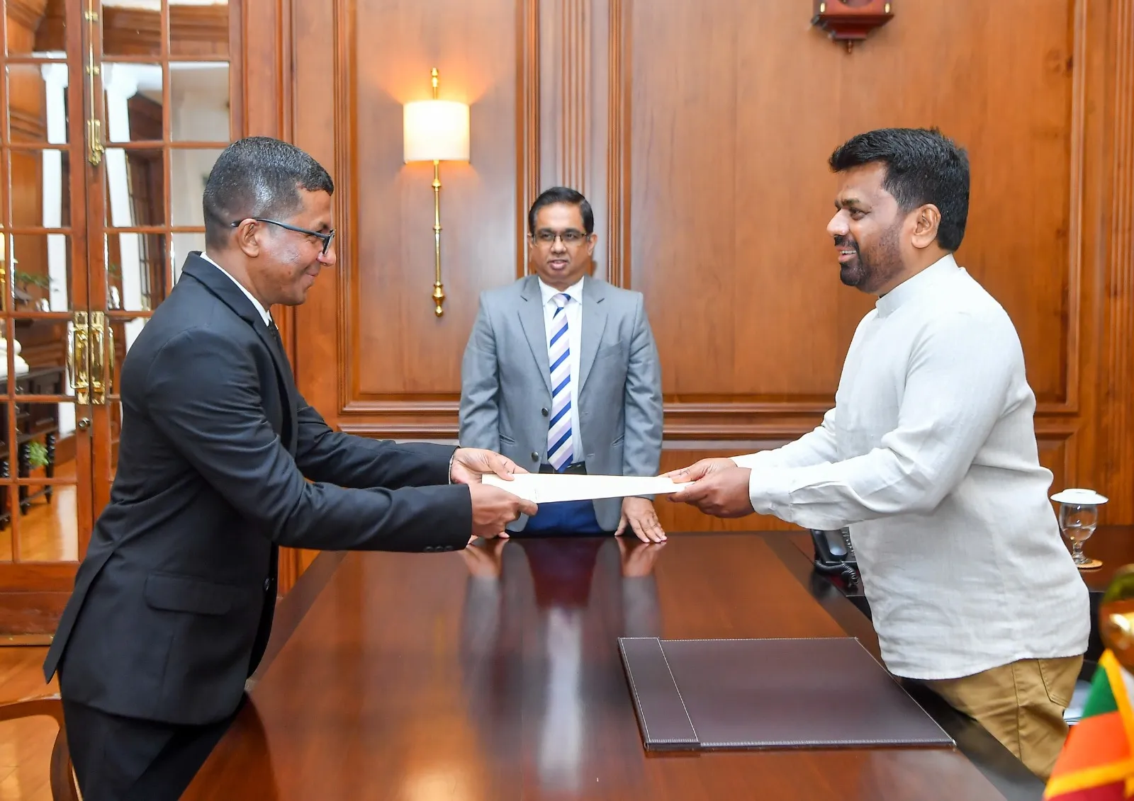 නව මහාධිකරණ විනිසුරුවරුන් තිදෙනෙක් පත් කෙරේ 3 WhatsApp Image 2026 09 23 at 10.48.12 AM